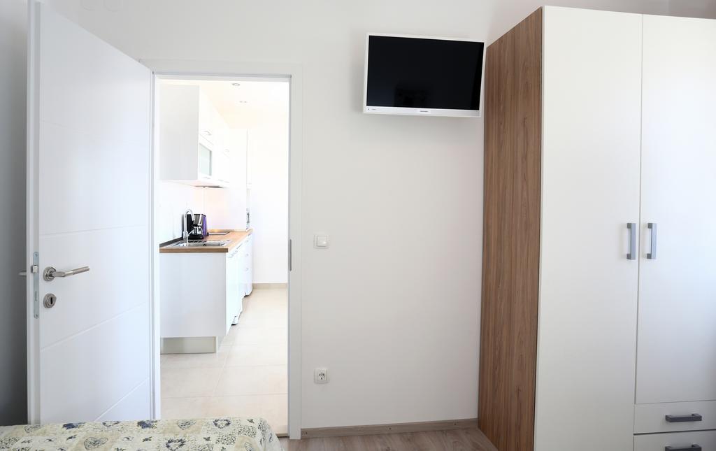 Apartment Smile Podstrana Exterior photo